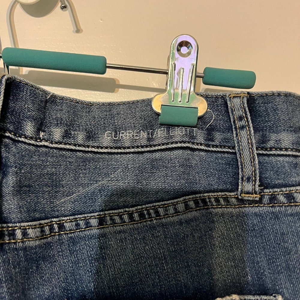 Current Elliott Ripped Knee Jean - Picture 6 of 9
